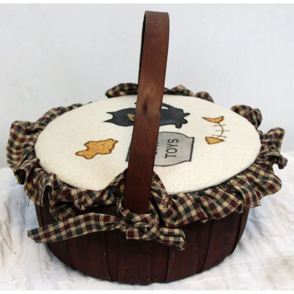 Cat Toys Cottage Core Granny Basket Storage Ruffle Applique Lid Farmhouse County
